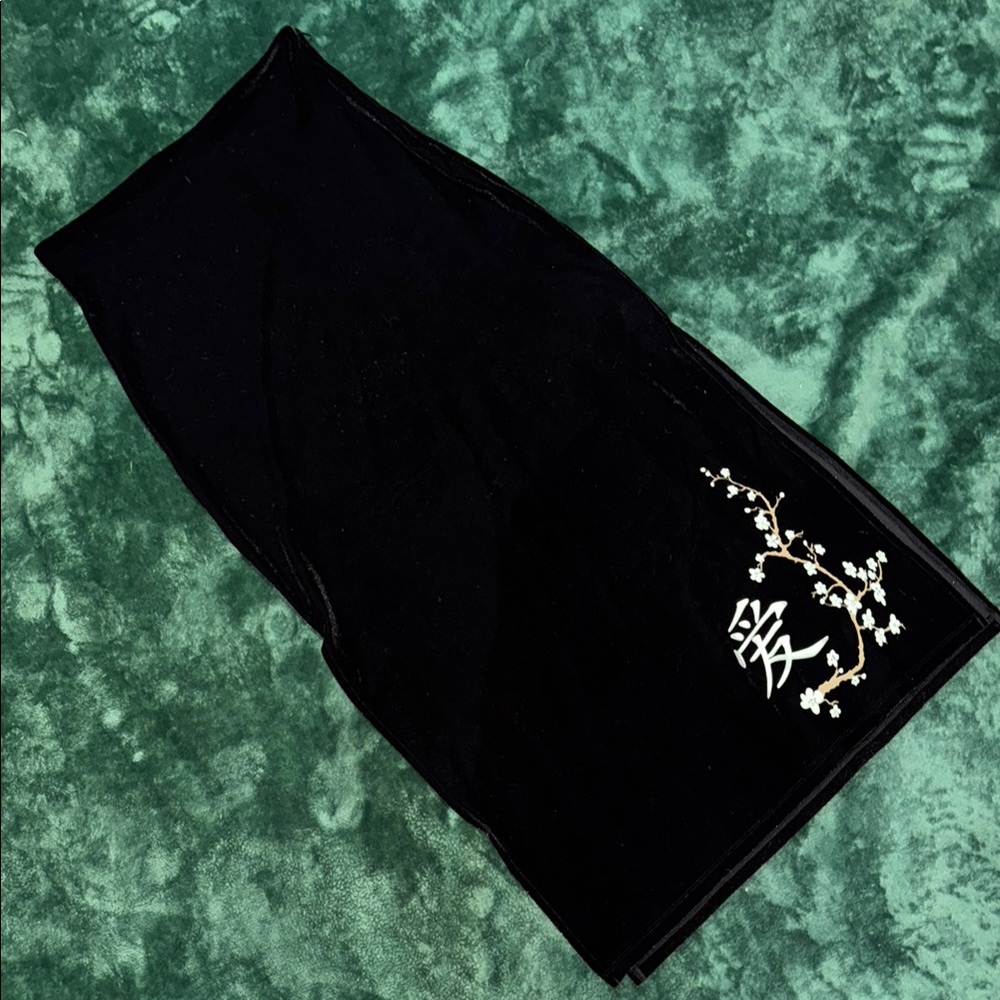 Dolls Kill Delia's Black Velvet Cherry Blossom Midi Skirt sz L